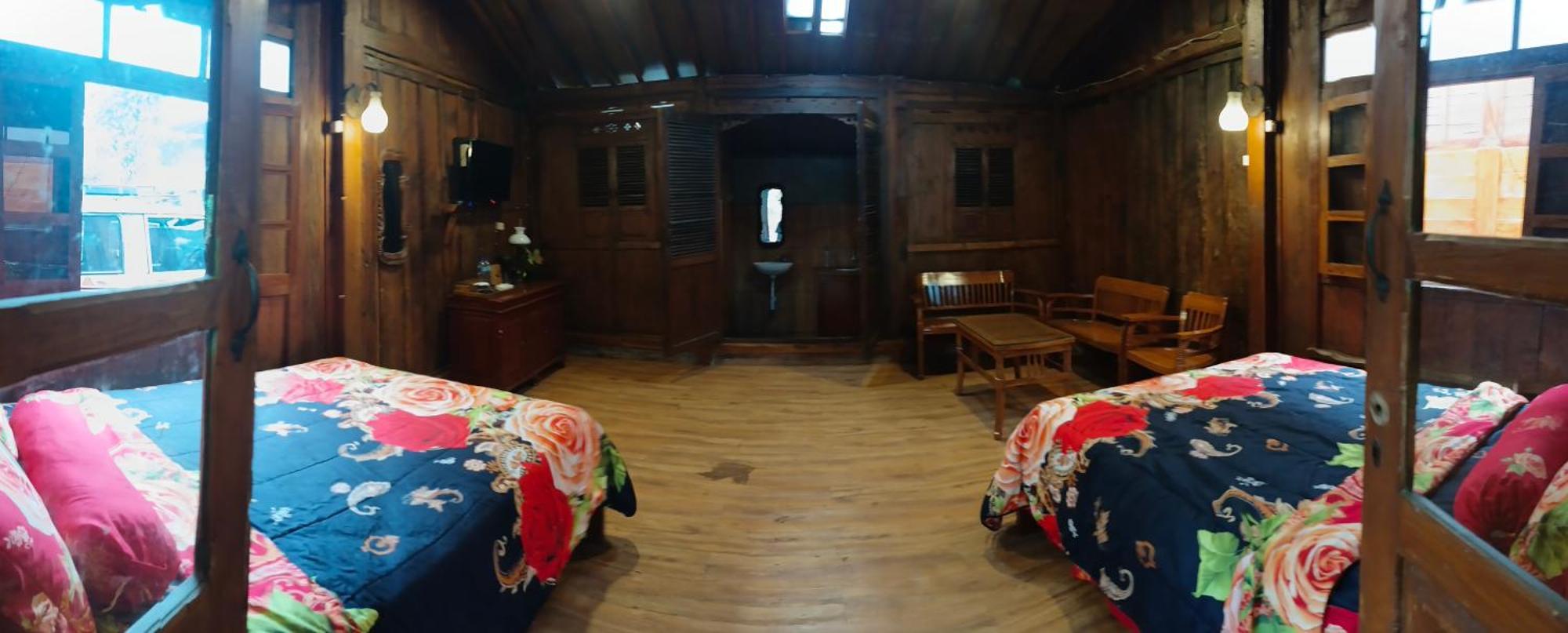 Omah Kayu Bromo Villa Ngadisari ภายนอก รูปภาพ