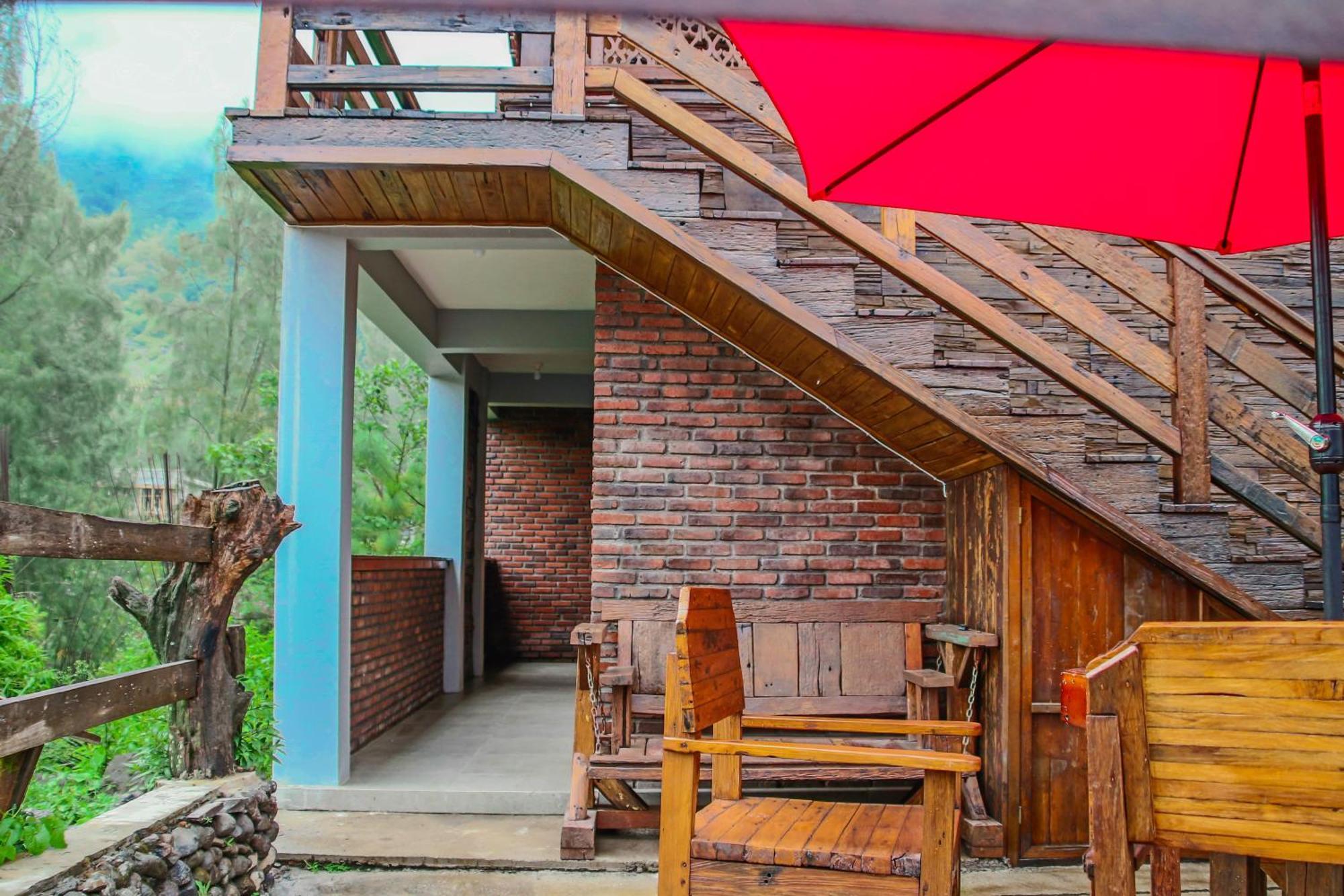 Omah Kayu Bromo Villa Ngadisari ภายนอก รูปภาพ