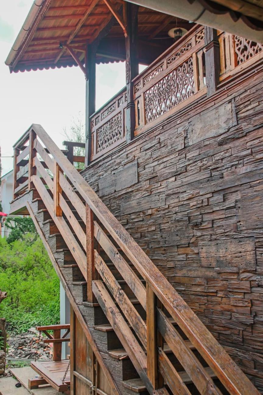 Omah Kayu Bromo Villa Ngadisari ภายนอก รูปภาพ